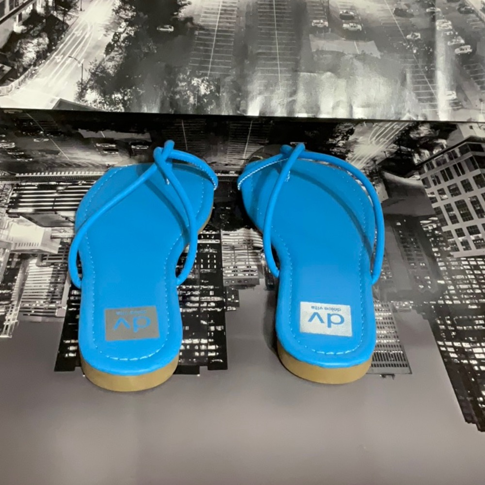 DV Sandals